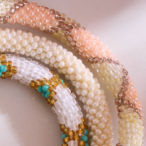 Bracelet en perles de verre de l'Himalaya | Orné
